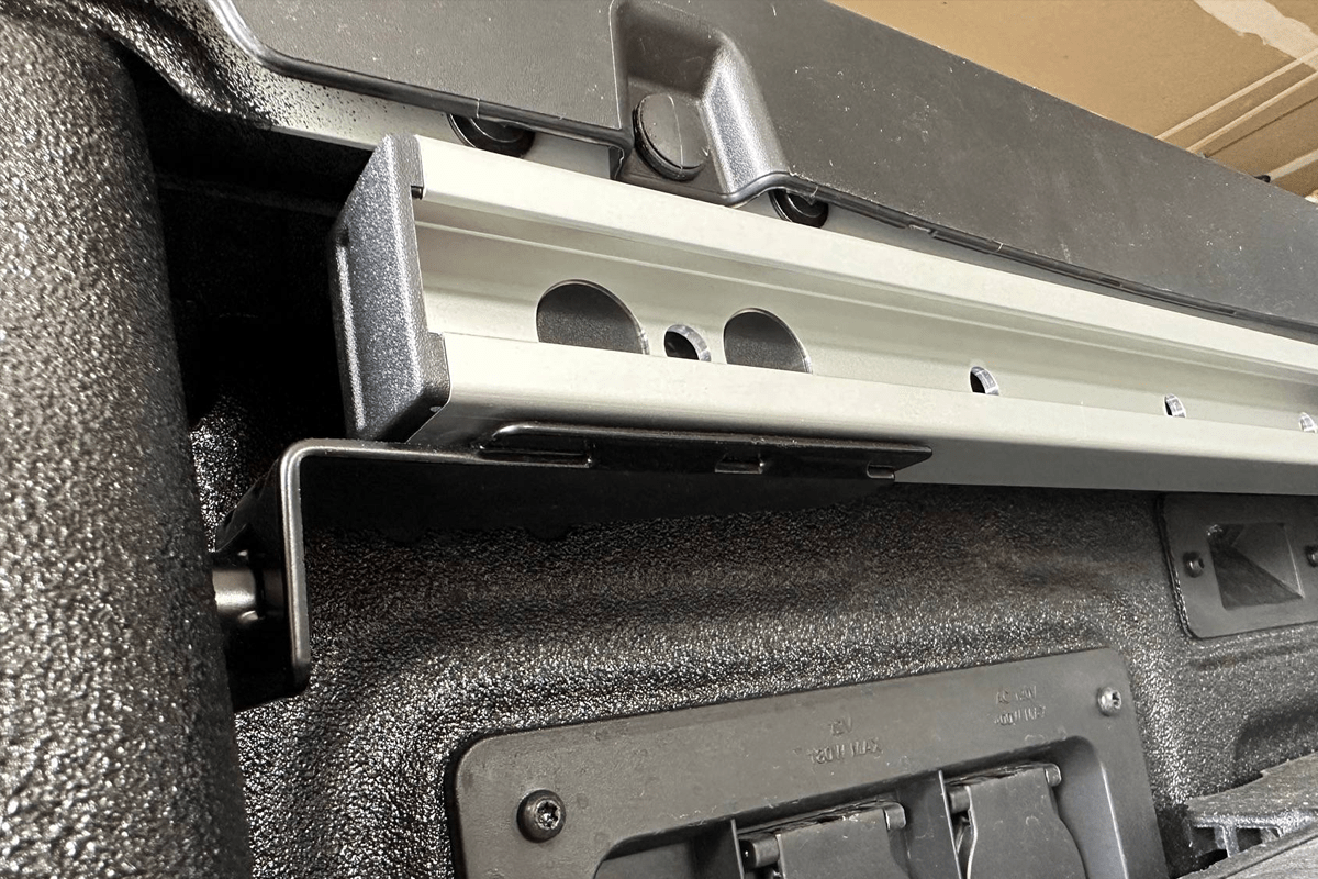 Ford Ranger 2023+ Genuine Cargo Management Pack - Rails, Fixings and C ...
