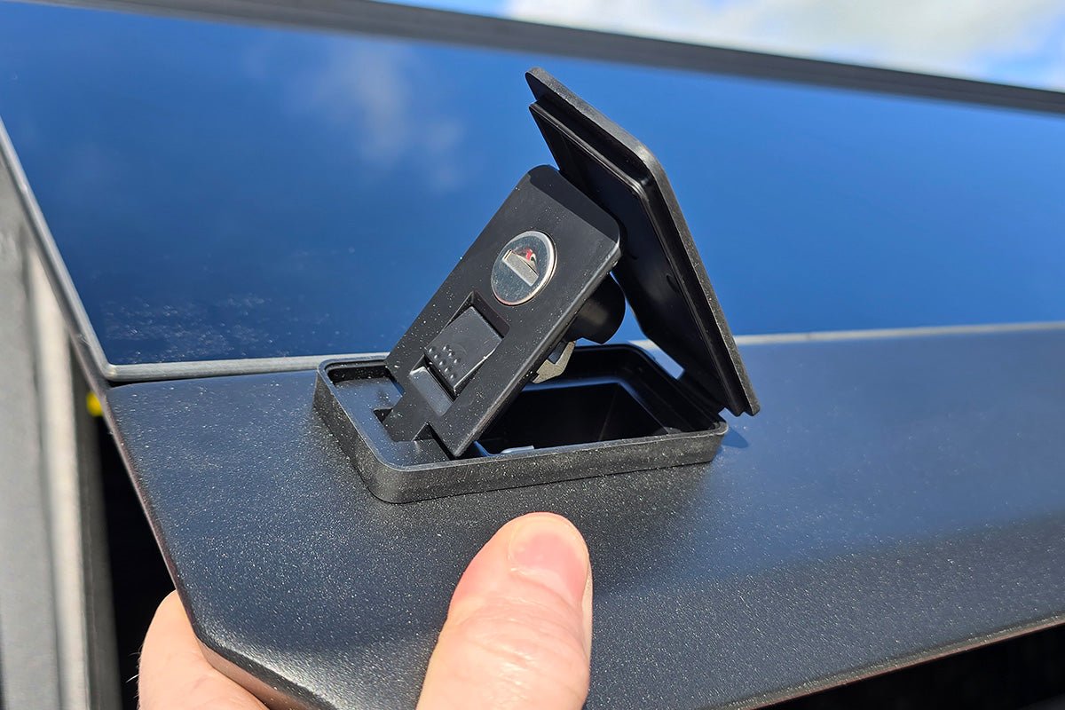 Ford Ranger 2023+ Titan Aluminium Hardtop - Fixed Side Windows – Next ...
