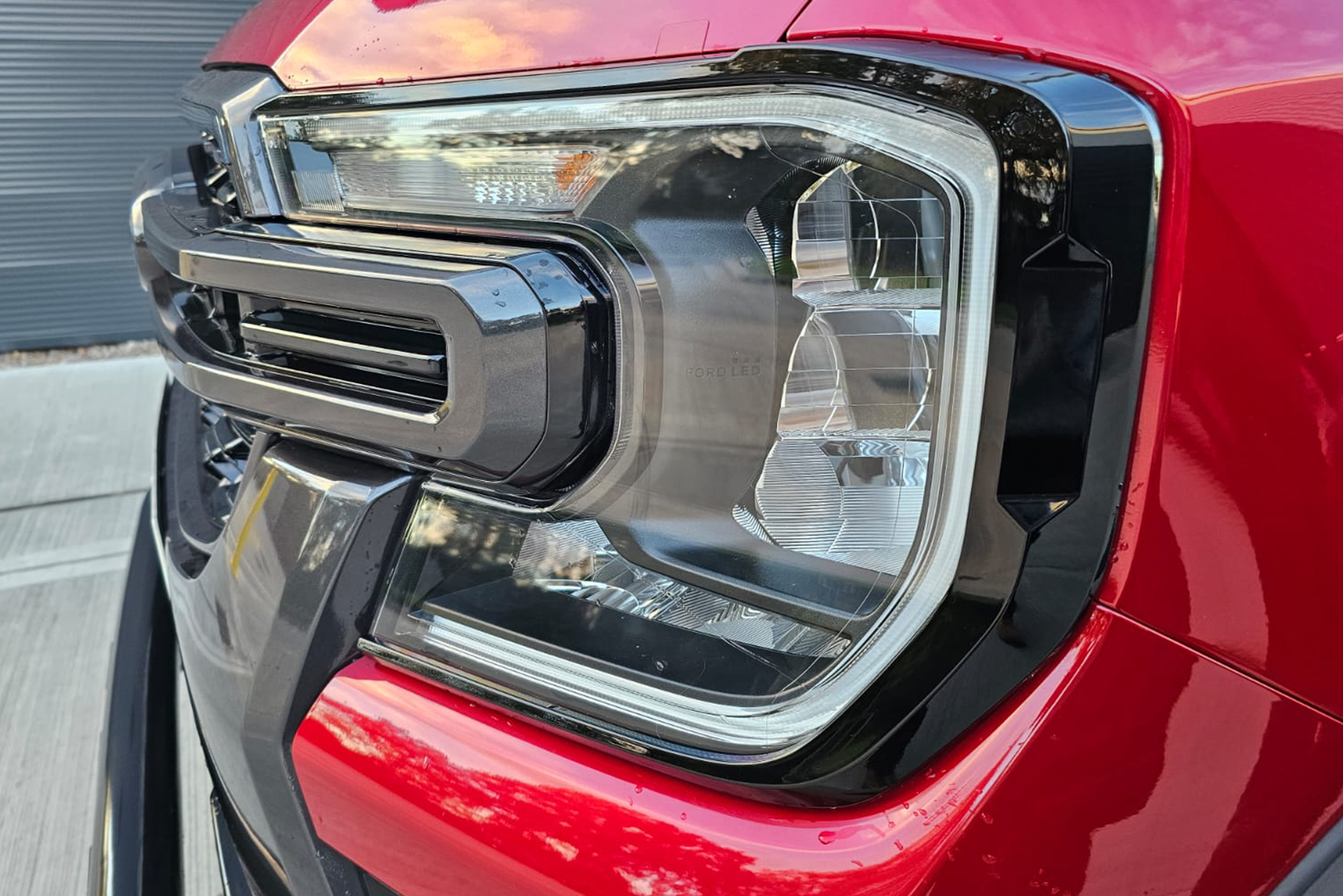 Ford Ranger 2023+ V2 Head Light Guards