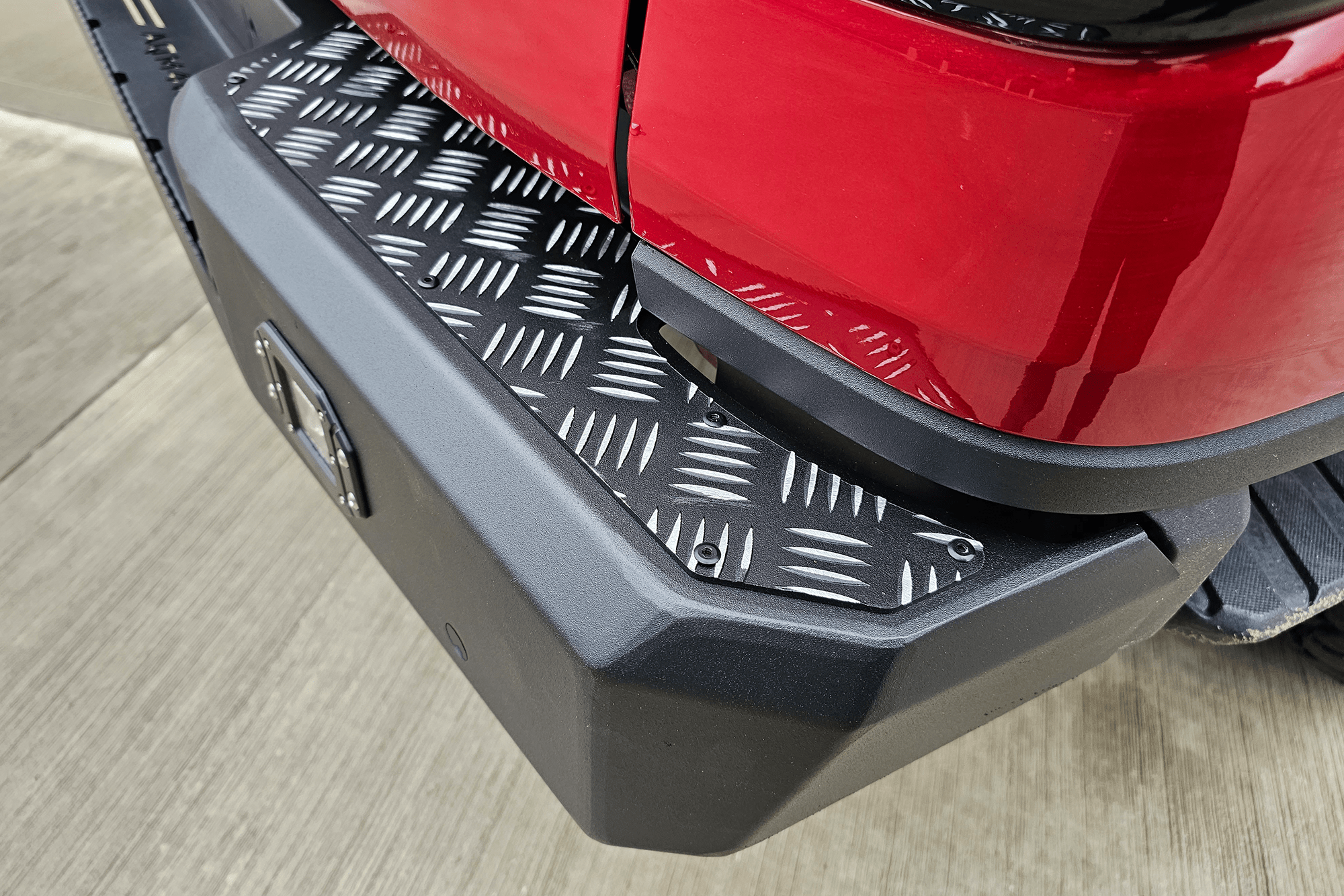 FORD&SPYDER グレー/赤 ベスト Ford Ranger 2023+ Spyder Mojave Rear Bumper – Next-Gen Ranger UK